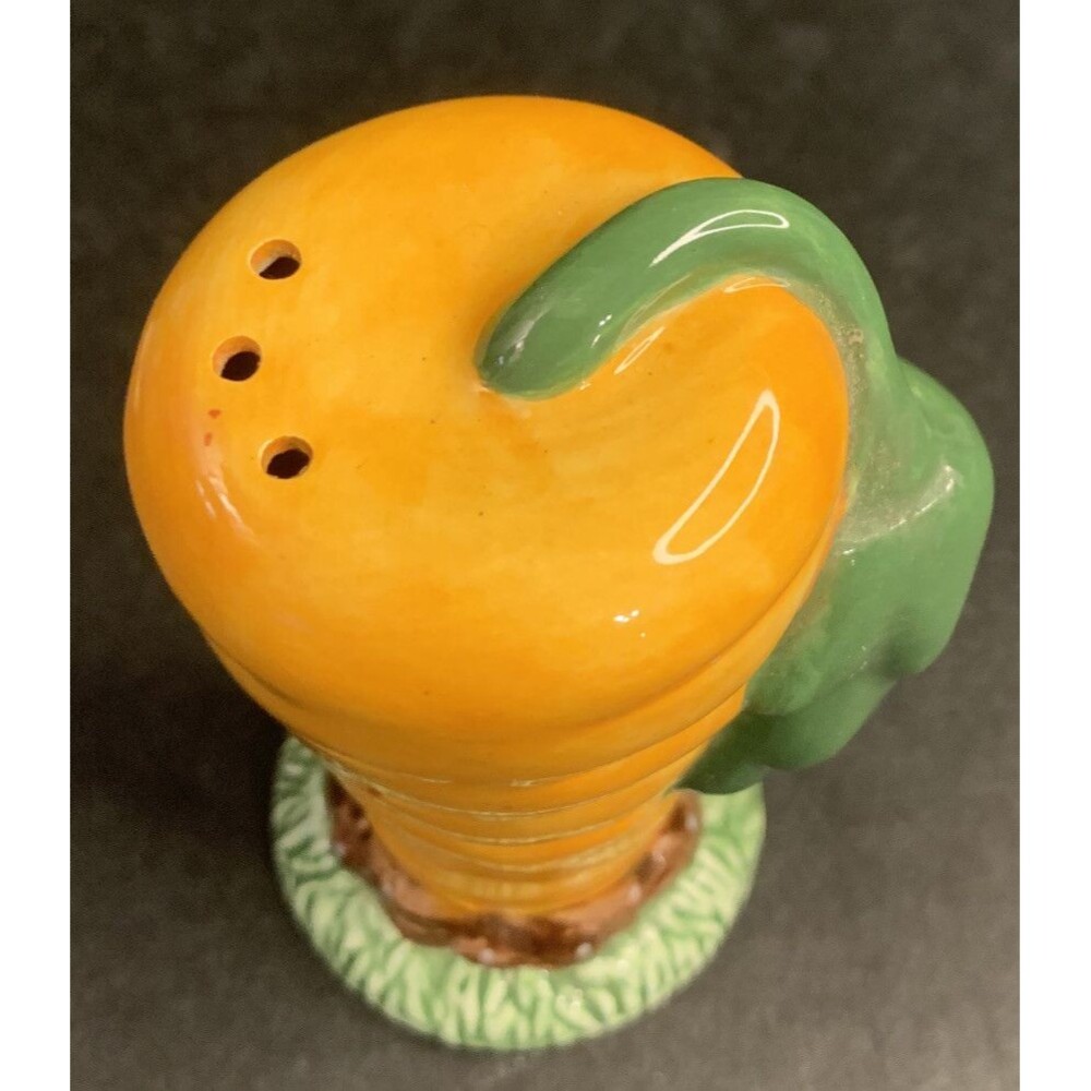 1998  Looney Tunes Bugs Bunny & Carrot Salt & Pepper Shaker Set - Picture 7 of 10